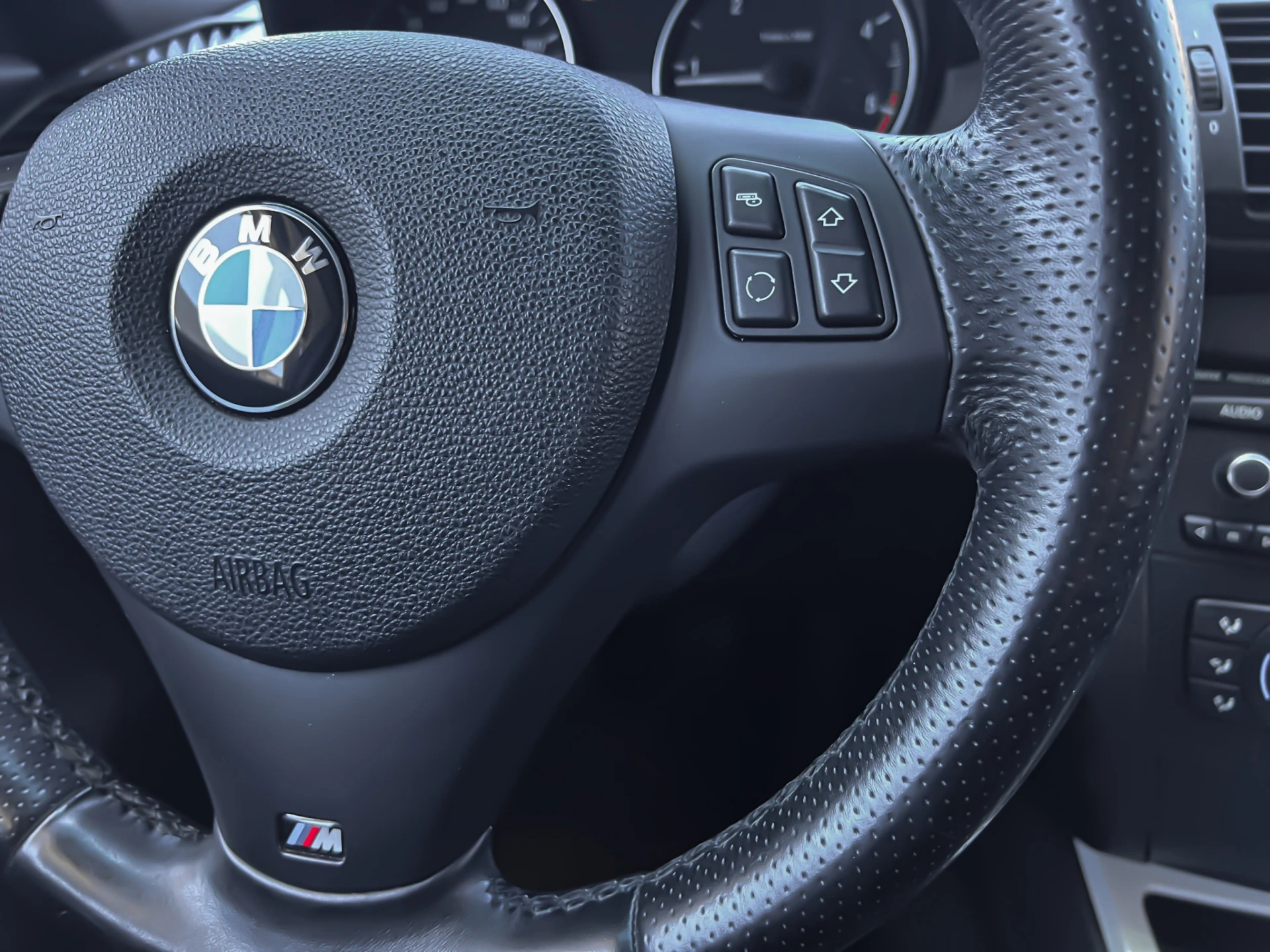 BMW 118 d Pack M 12