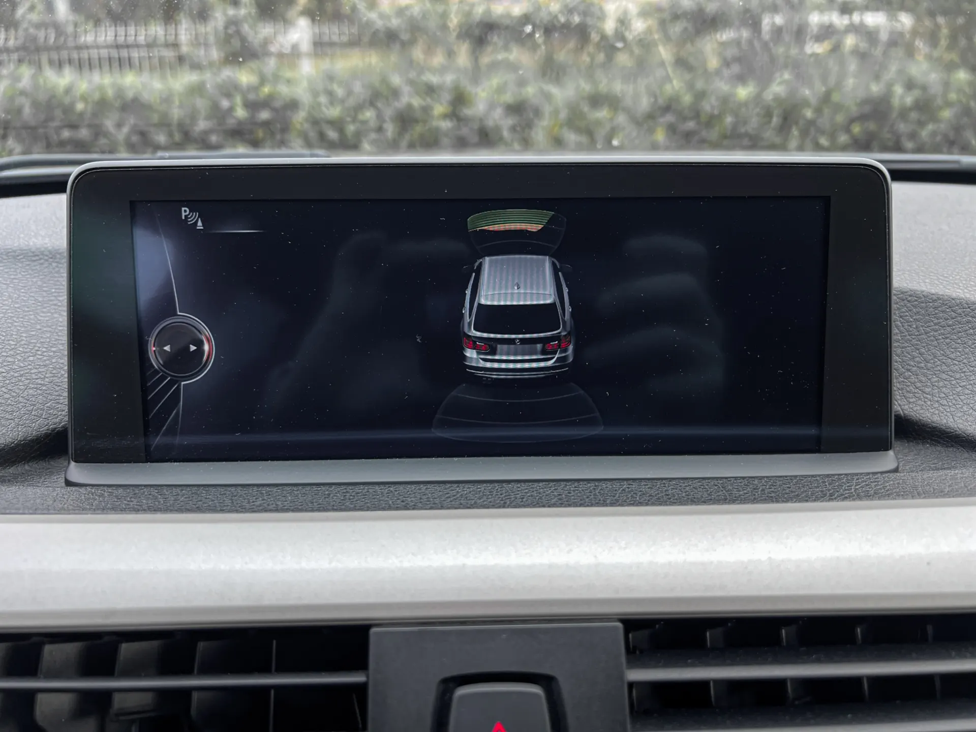 BMW 318 d Touring Auto 11