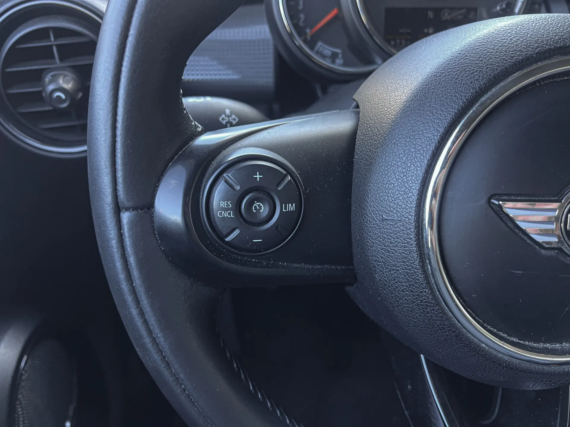 MINI 5 Portas Cooper D 10