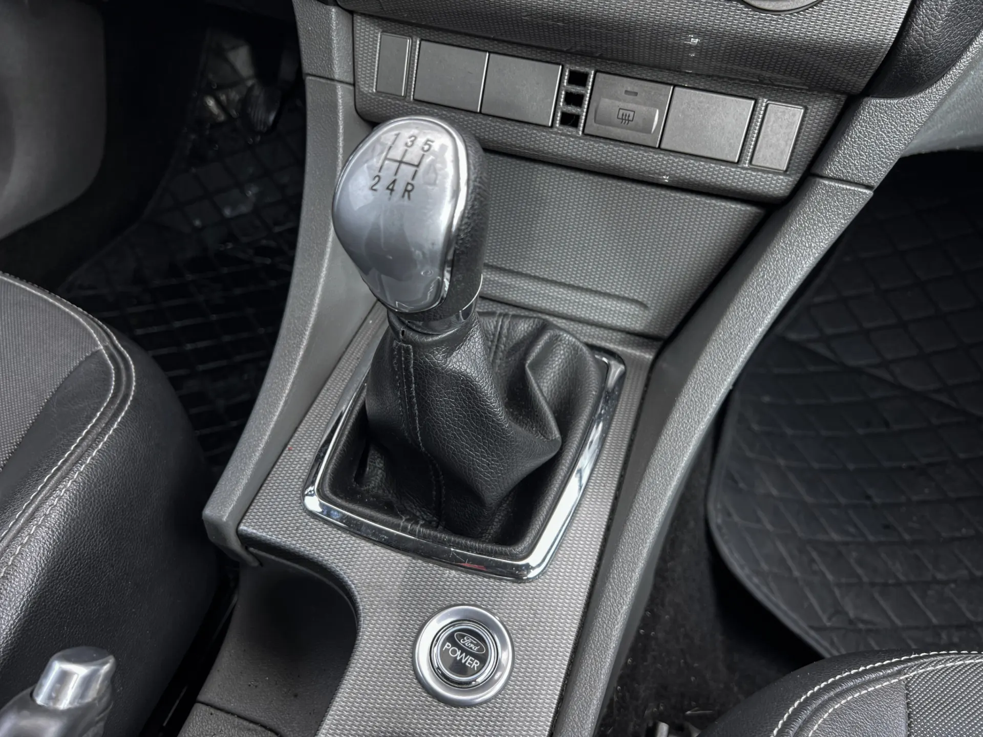 Ford Focus SW 1.6 TDCi Titanium 10