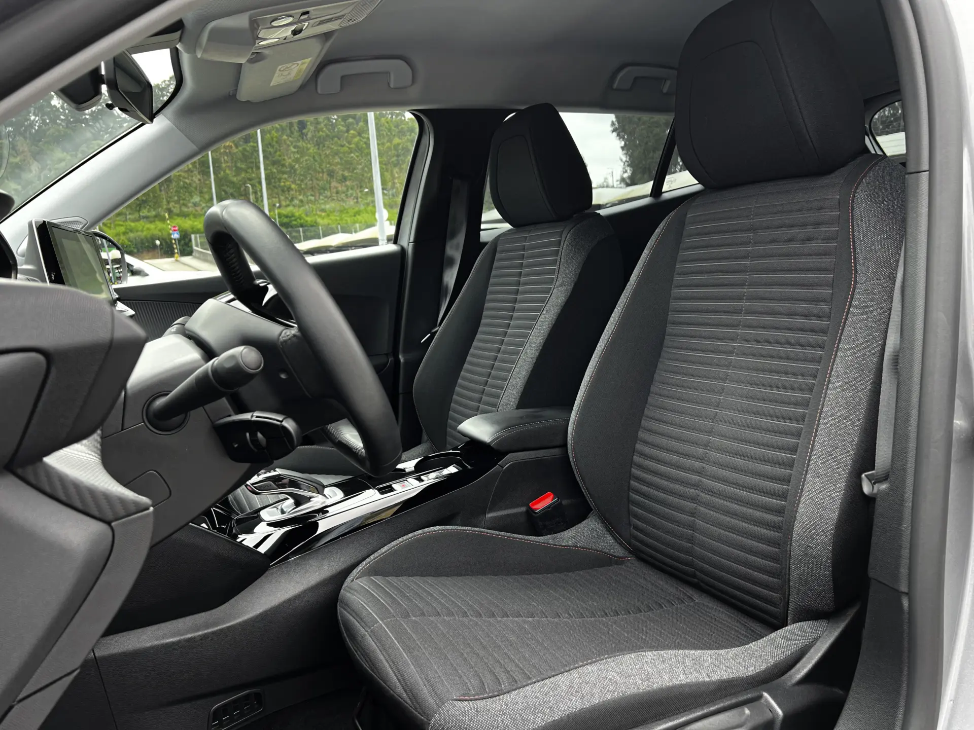 Peugeot e-2008 50 kWh Active Pack 6