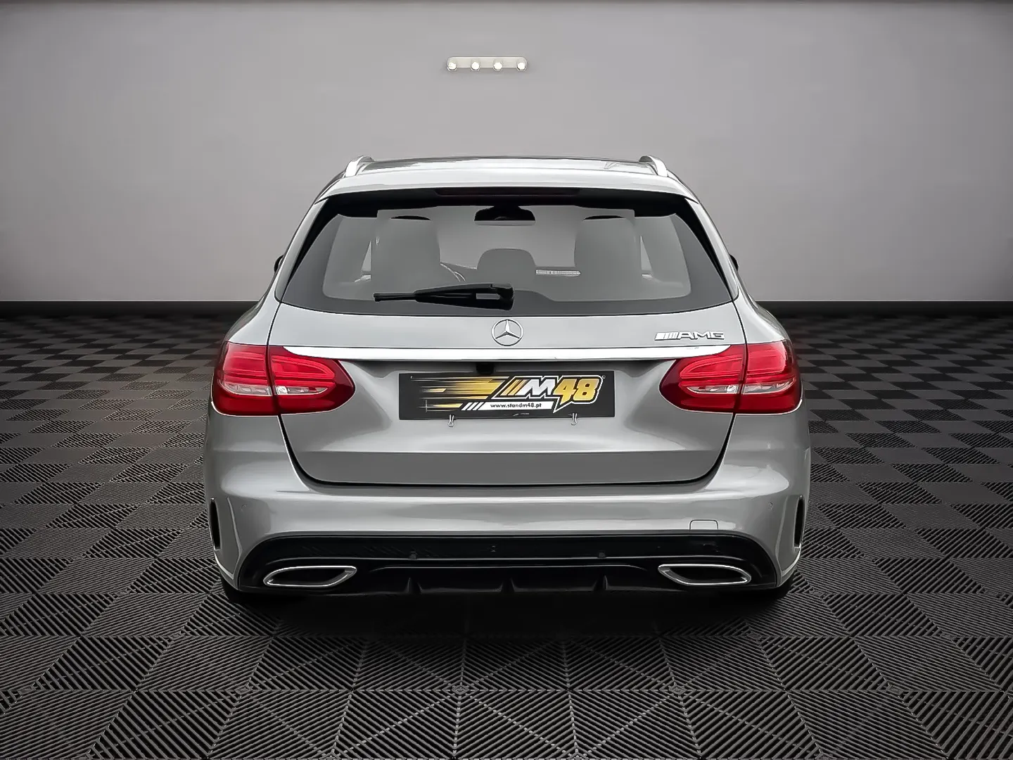 Mercedes-Benz C 180 d AMG Line 4