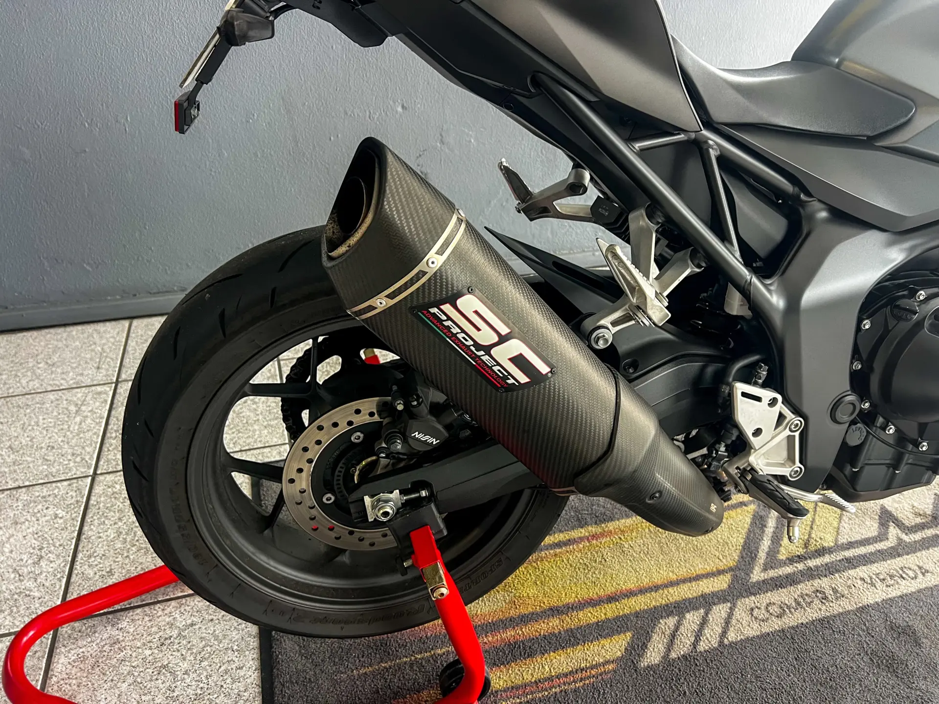 Honda CB 1000 Hornet 2025 6