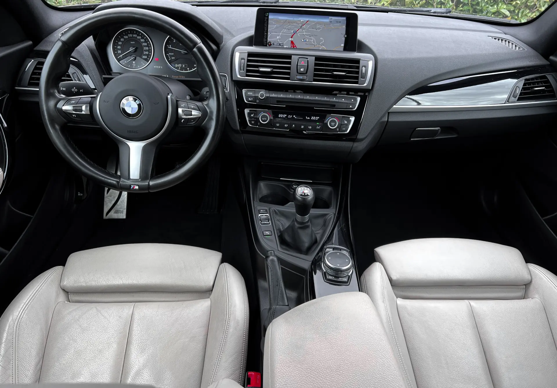 BMW 118 i Pack M 7