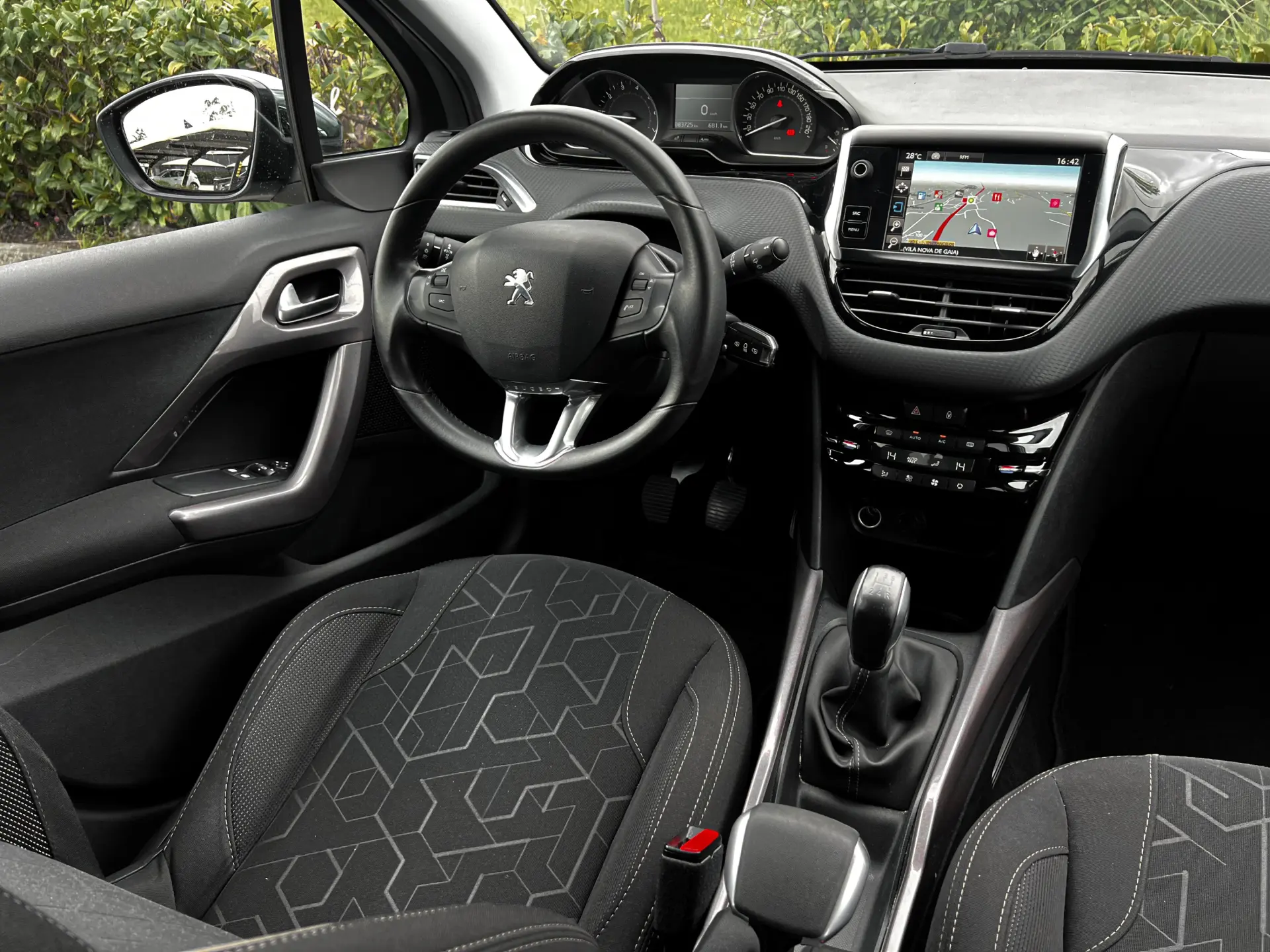 Peugeot 2008 1.2 PureTech Active 6