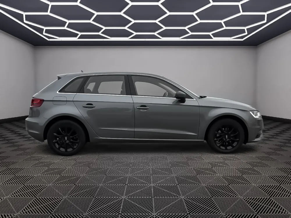 Audi A3 Sportback 1.6 TDI Attraction 5