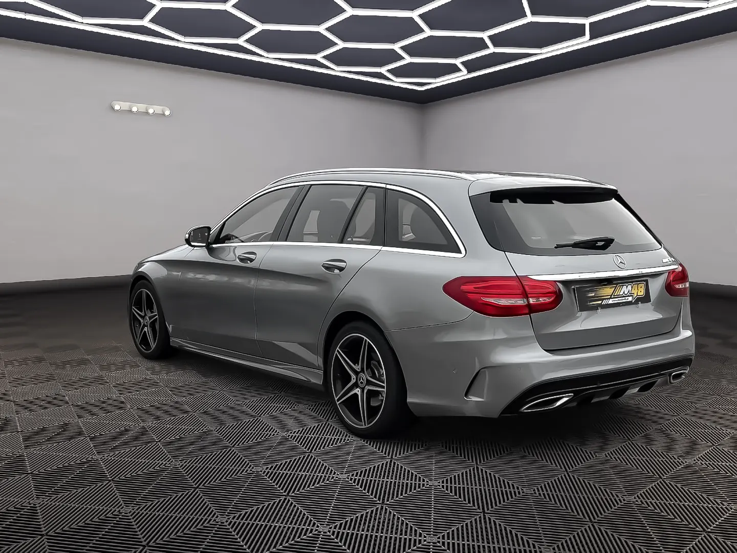 Mercedes-Benz C 180 d AMG Line 3