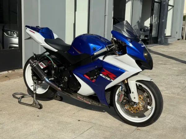 Suzuki GSX-R Outro 5