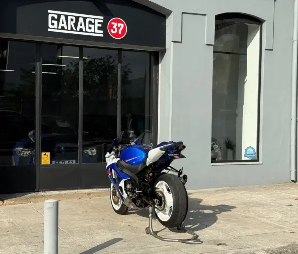 Suzuki GSX-R Outro 8