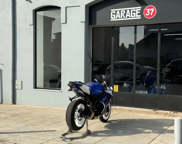 Suzuki GSX-R Outro 9