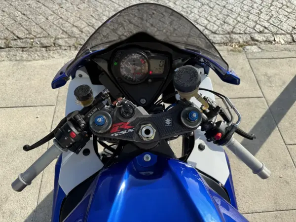 Suzuki GSX-R Outro 13
