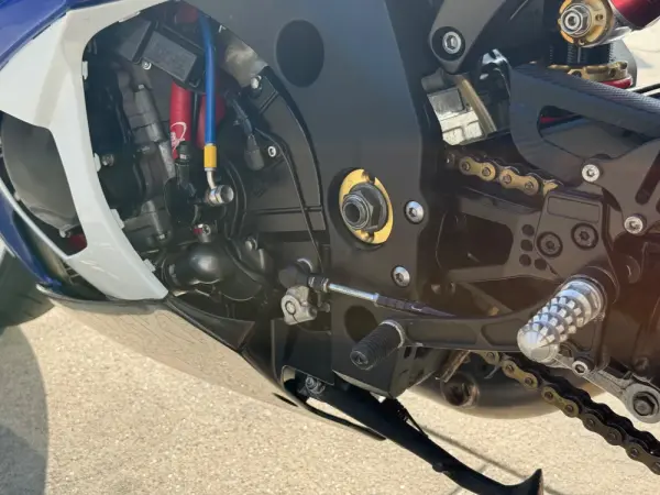 Suzuki GSX-R Outro 23