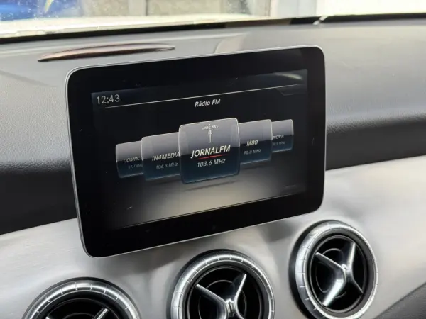 Mercedes-Benz CLA 220 d Shooting Brake AMG Line Aut. 20