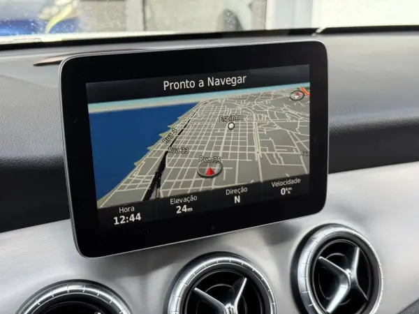 Mercedes-Benz CLA 220 d Shooting Brake AMG Line Aut. 21