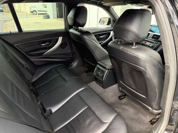 BMW 320 d Touring Aut. Efficient Dynamics Edition 15