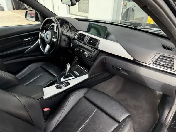 BMW 320 d Touring Aut. Efficient Dynamics Edition 16