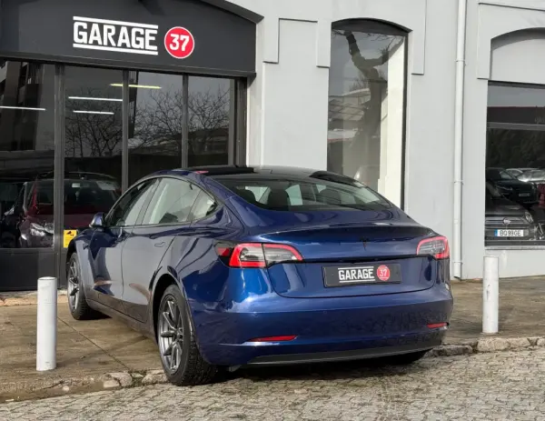 Tesla Model 3 Standard Range Plus RWD 6