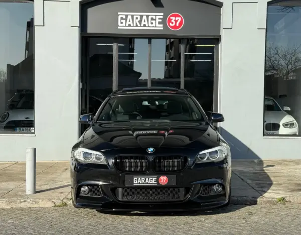 BMW 520 d Pack M Auto 2