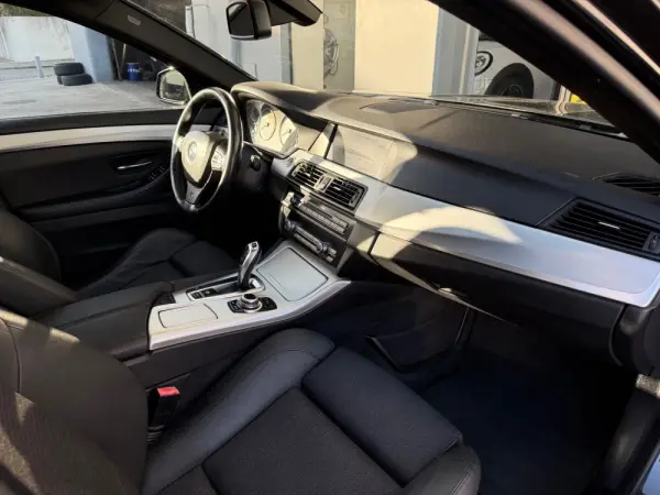 BMW 520 d Pack M Auto 18