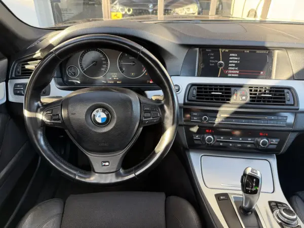 BMW 520 d Pack M Auto 19