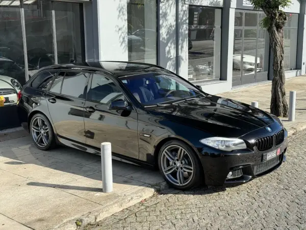 BMW 525 d Pack M Auto 4