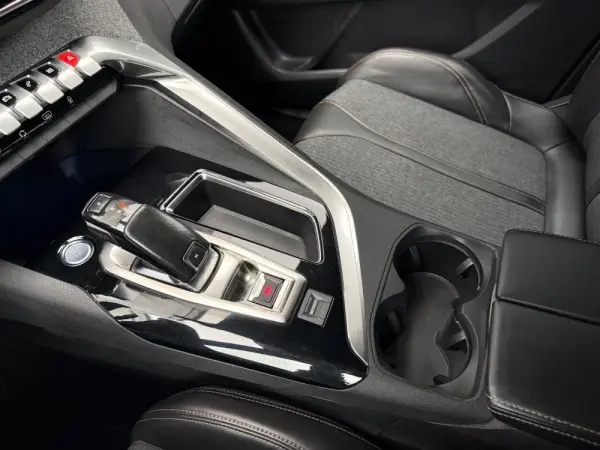 Peugeot 5008 1.5 BlueHDi GT Line EAT8 23