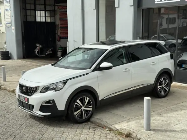 Peugeot 5008 1.5 BlueHDi Allure EAT8 5