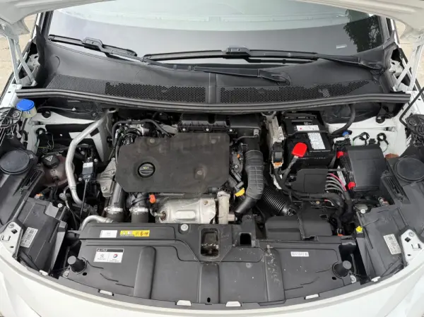 Peugeot 5008 1.5 BlueHDi Allure EAT8 31