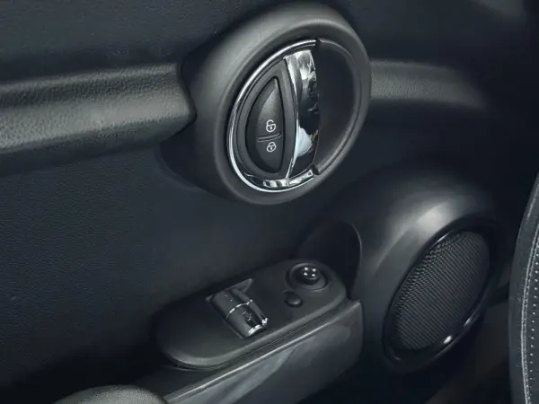 MINI 3 Portas Outro 23