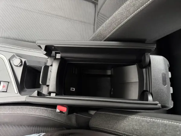 Peugeot 308 SW BlueHDi 130 Active Pack 26