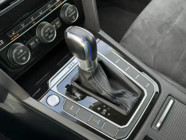 Volkswagen Passat Variant 1.4 TSI GTE Plug-in 23
