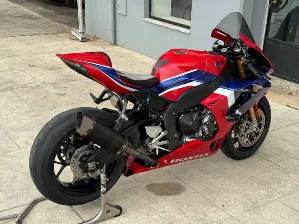 Honda CBR Outro 13