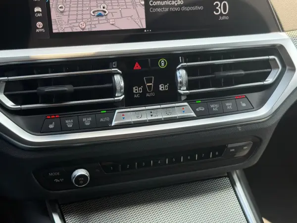 BMW 330 e Pack M Auto 16