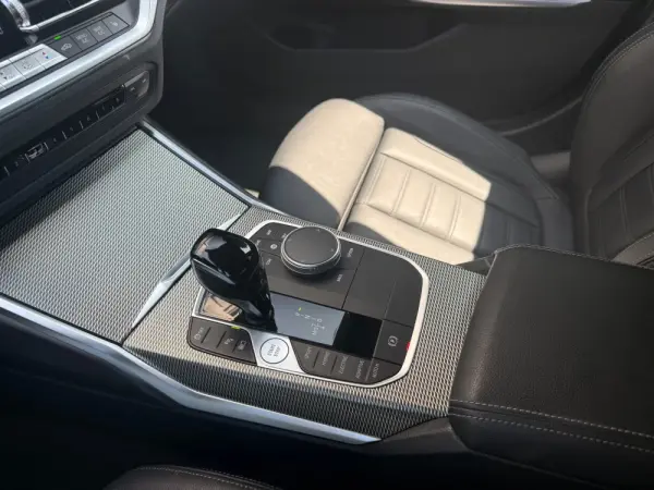BMW 330 e Pack M Auto 17