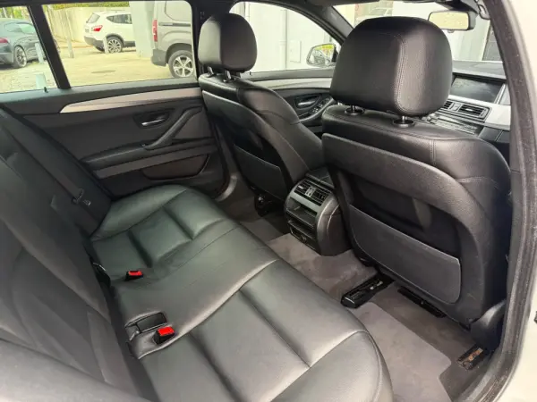 BMW 520 d Pack M Auto 8