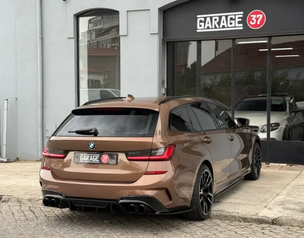 BMW 318 d Pack M Auto 29