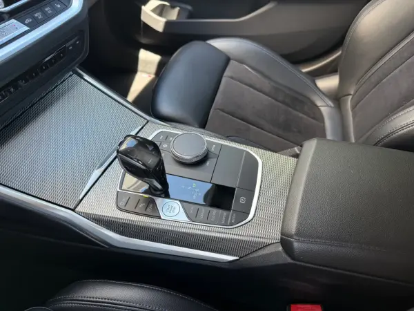 BMW 320 d Pack M Auto 15