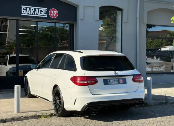 Mercedes-Benz C 220 (BlueTEC) d Station 7G-TRONIC AMG Line 23