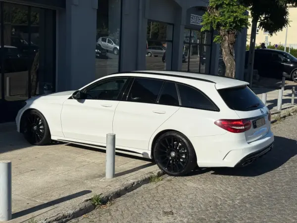 Mercedes-Benz C 220 (BlueTEC) d Station 7G-TRONIC AMG Line 26