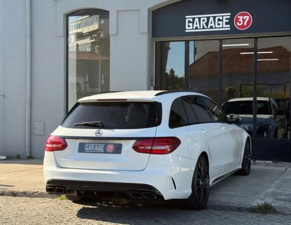 Mercedes-Benz C 220 (BlueTEC) d Station 7G-TRONIC AMG Line 25