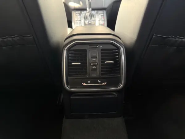Porsche Macan S PDK 19