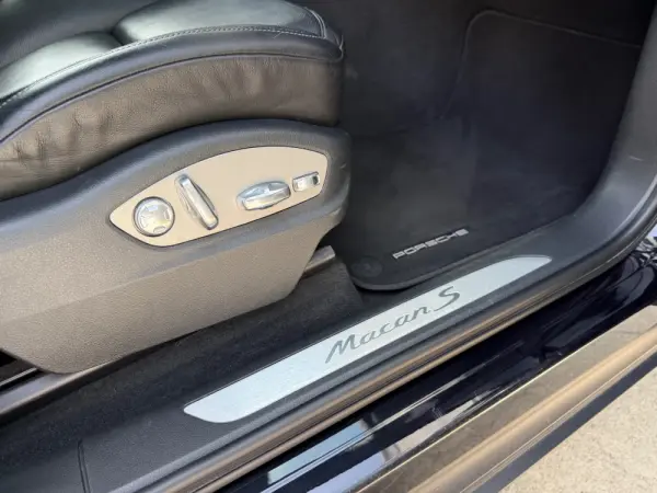 Porsche Macan S PDK 22