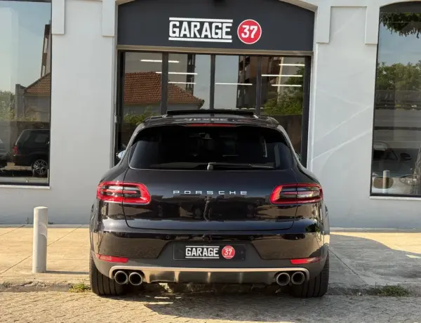 Porsche Macan S PDK 32