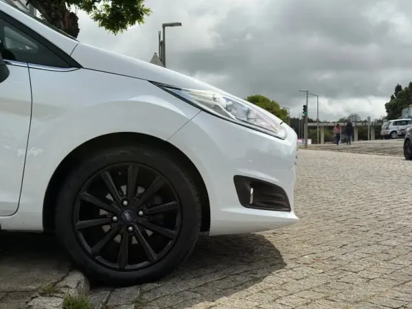 Ford Fiesta Outro 3