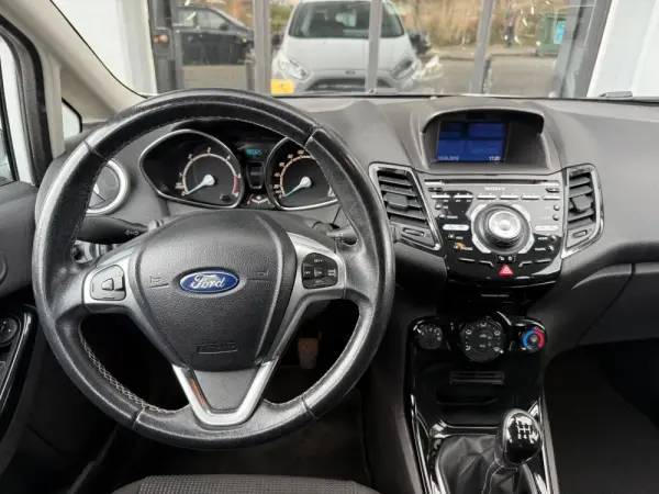 Ford Fiesta Outro 10