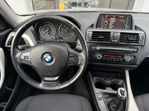 BMW 118 Outro 10