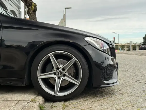 Mercedes-Benz C 220 d AMG Line Aut. 2