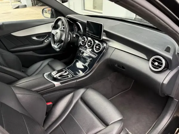 Mercedes-Benz C 220 d AMG Line Aut. 10