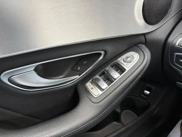 Mercedes-Benz C 220 d AMG Line Aut. 19