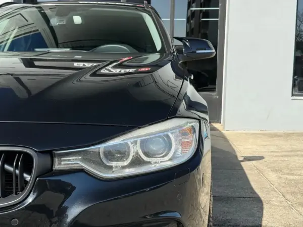 BMW 320 d Pack M 4